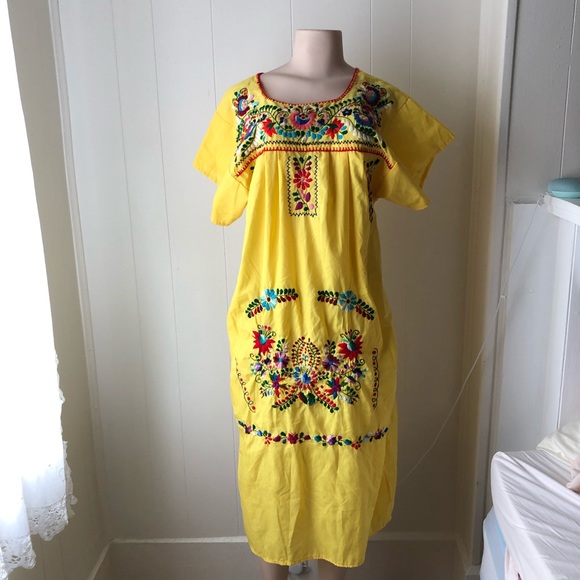 Vintage Embroidered Dress - Picture 1 of 8